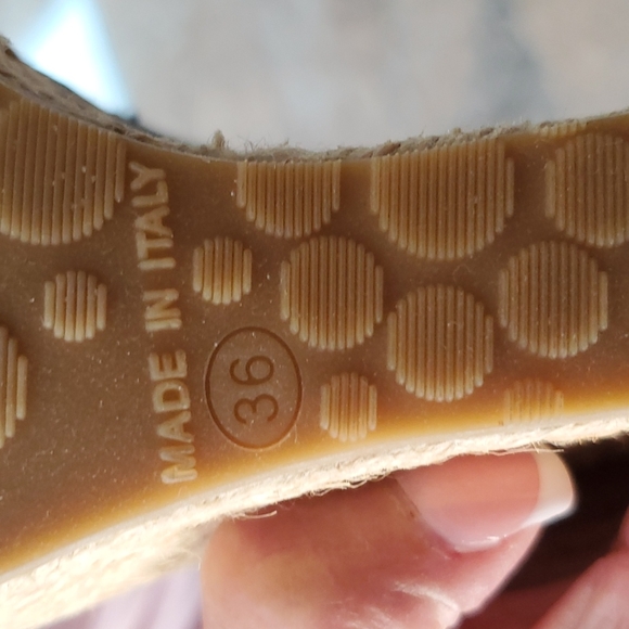 EUC Jimmy Chew snakeskin wedges - Picture 10 of 12